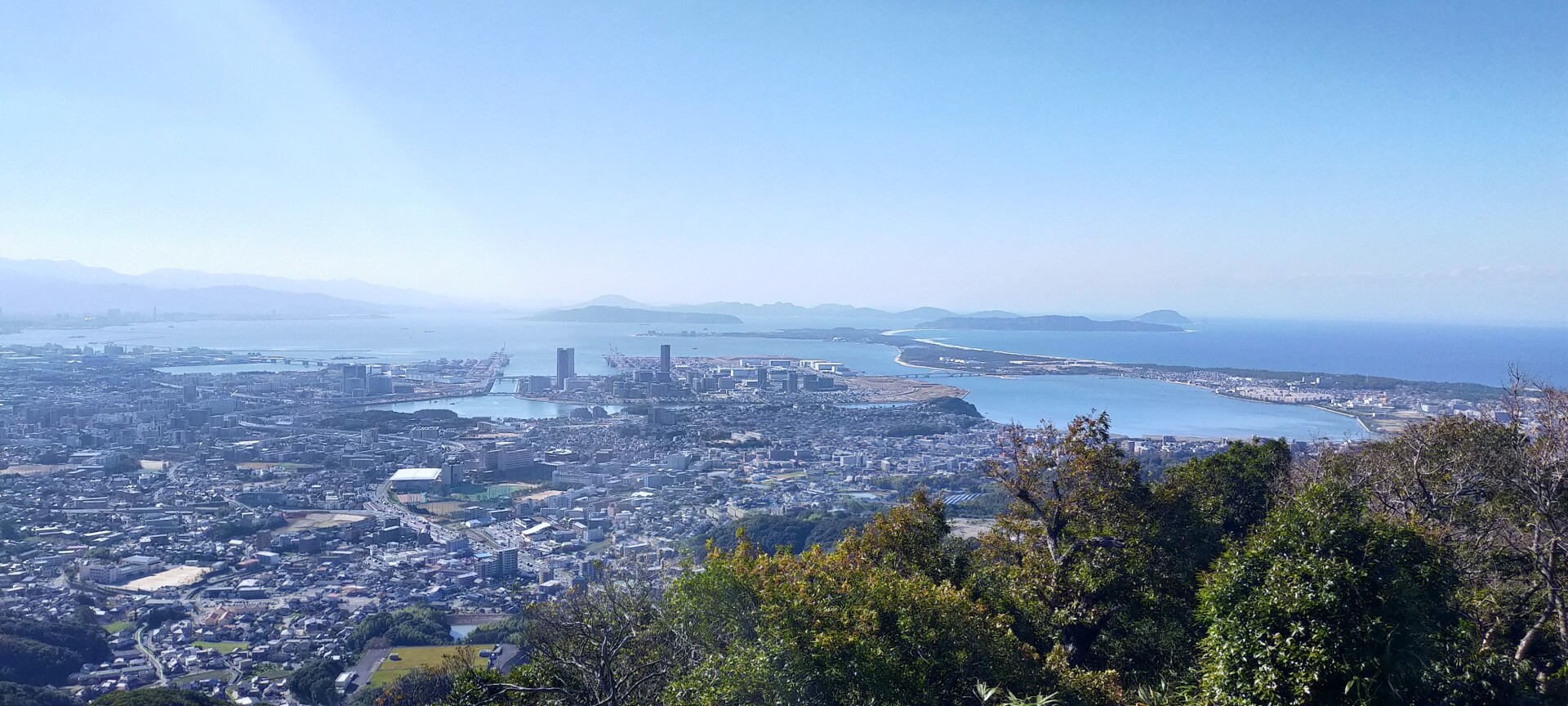 立花山から見る福岡市街